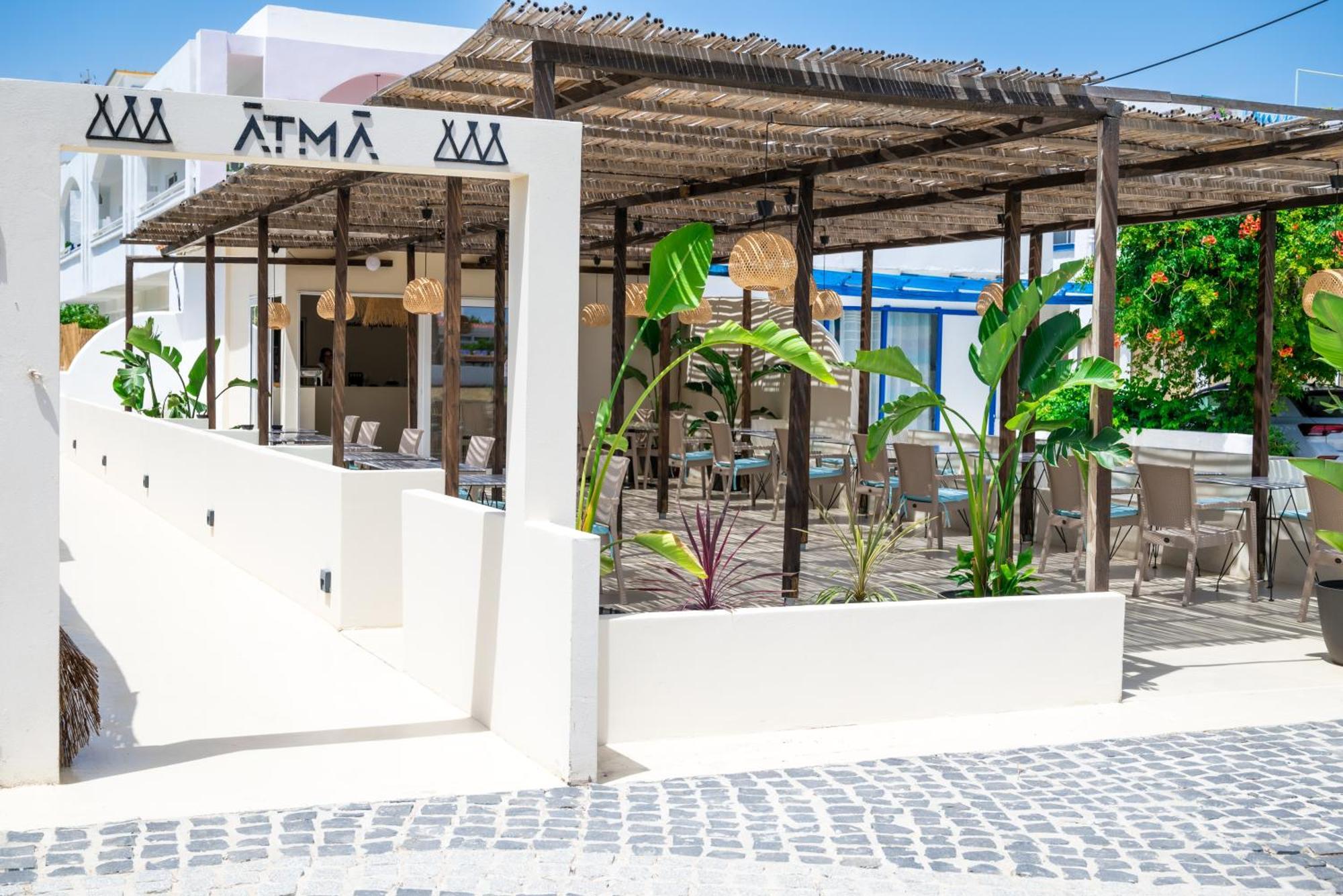 Atma & Hotel